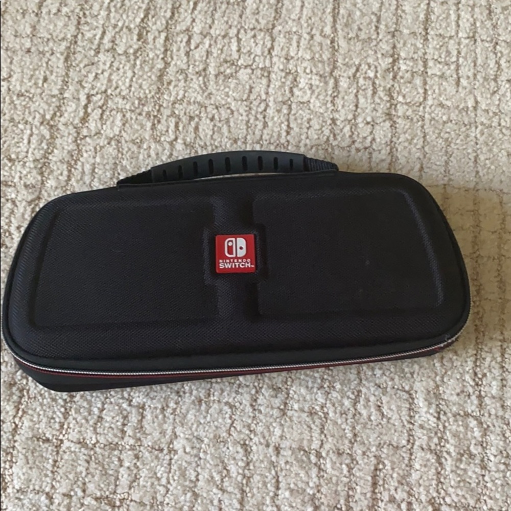 Nine to switch carry case with game holders
